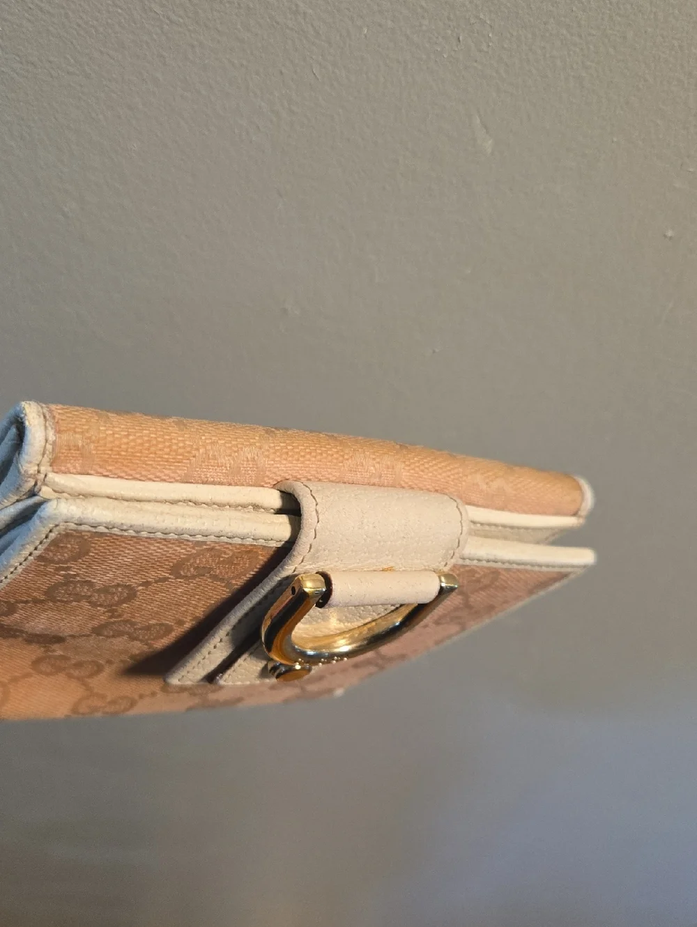 Gucci Pink Canvas Wallet with Cream Trim and Gold D-Ring - Picture 11 of 12